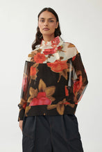 Laden Sie das Bild in den Galerie-Viewer, Seidenbluse mit Flowerprint und Colorblocking
