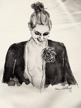 Laden Sie das Bild in den Galerie-Viewer, Sweatshirt Kamelie Unartig
