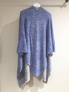 Friendly Hunting Stola Nema in Blau