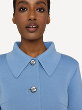 Laden Sie das Bild in den Galerie-Viewer, OLEANA x EDDA - Jacke Pauline in Light Blue
