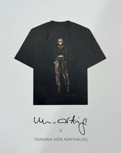 Laden Sie das Bild in den Galerie-Viewer, T-Shirt Unartig x Tamara von Nayhauss
