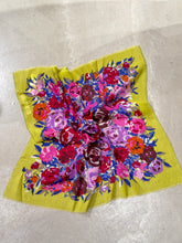 Laden Sie das Bild in den Galerie-Viewer, Épice Bandana / Carre SW2682 A
