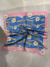 Laden Sie das Bild in den Galerie-Viewer, Épice Bandana / Carre GW 2696 B
