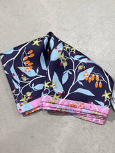 Laden Sie das Bild in den Galerie-Viewer, Épice Paris Bandana/Carre LW2697 B
