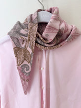 Laden Sie das Bild in den Galerie-Viewer, HEMISPHERE Cashmere Collar in Rosé
