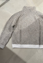 Laden Sie das Bild in den Galerie-Viewer, HEMISPHERE Cashmere Pullover in Naturtöne
