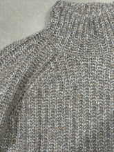 Laden Sie das Bild in den Galerie-Viewer, HEMISPHERE Cashmere Pullover in Naturtöne
