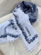 Laden Sie das Bild in den Galerie-Viewer, HEMISPHERE Cashmere Tuch PROUNDNICKI
