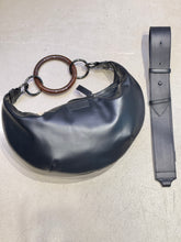 Laden Sie das Bild in den Galerie-Viewer, Tiefenbacher Lehmann Moonbag in Schwarz
