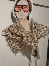 Laden Sie das Bild in den Galerie-Viewer, LEOMAX Mia Midi Quadratisch 70 x 70 cm in Mocha
