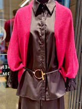 Laden Sie das Bild in den Galerie-Viewer, LINDA NEIBER schmaler Gürtel in Krokooptik
