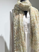 Laden Sie das Bild in den Galerie-Viewer, Hemisphere Schal ALKI-F  in Naturtönen
