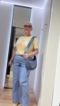 Laden und Abspielen von Videos im Galerie-Viewer, Tiefenbacher Lehmann Moon bag in Airy blue
